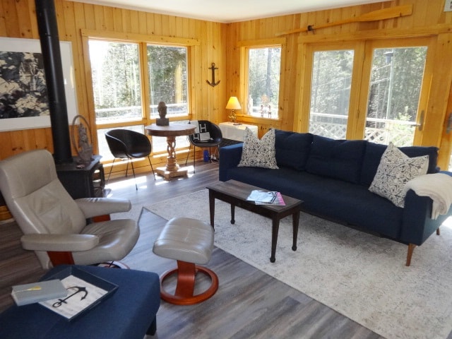 Image of Property Number 285
