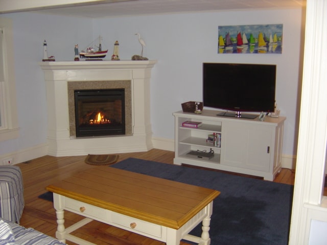 Image of Property Number 323