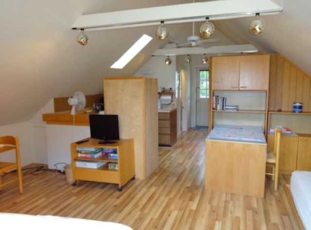 Image of Property Number 574