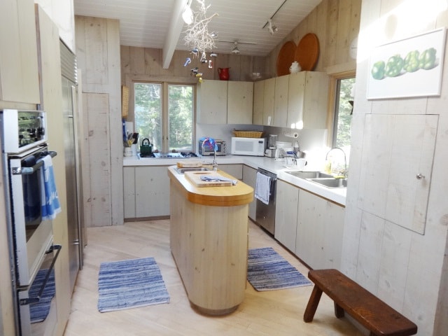 Image of Property Number 663