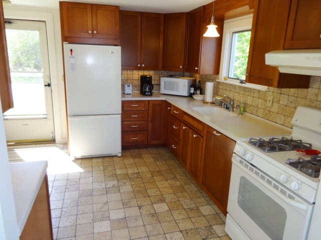Image of Property Number 715