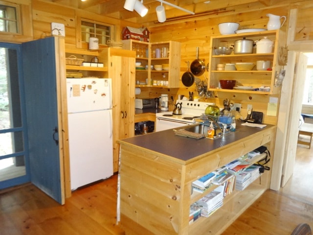 Image of Property Number 765