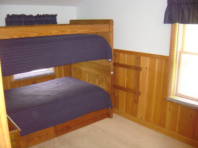 Image of Property Number 828